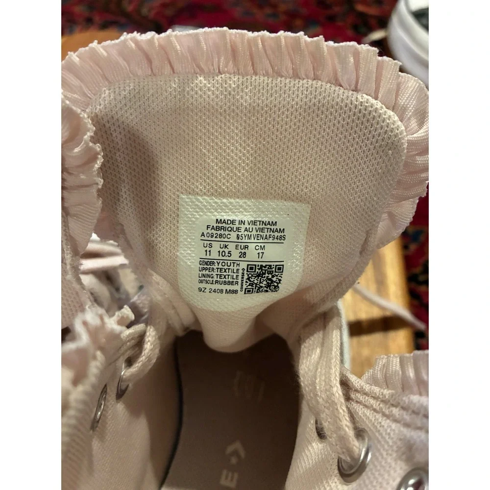 Converse Shoes Girls 11 Pink Lugged 2.0 High Top Ruffle Zip Sneakers A09280C